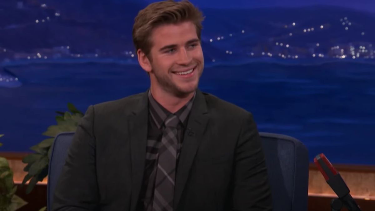 famous siblings earnings - Liam Hemsworth - Team Coco